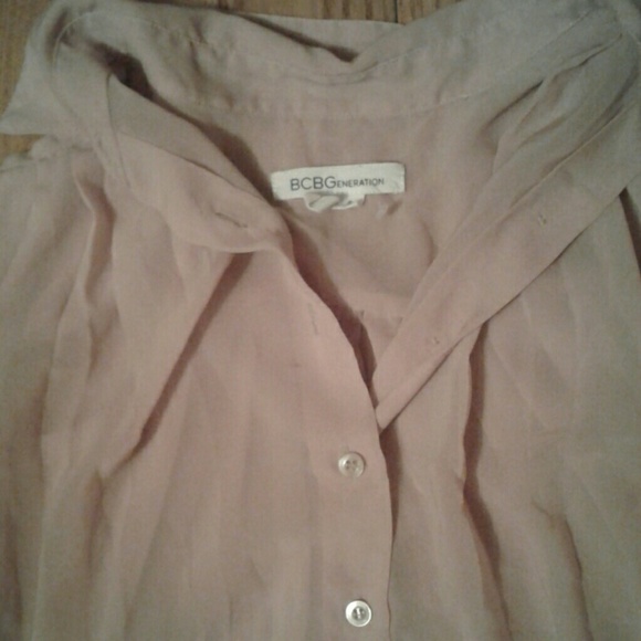 BCBGeneration Oversized Crop Sheer Blouse - Picture 4 of 4